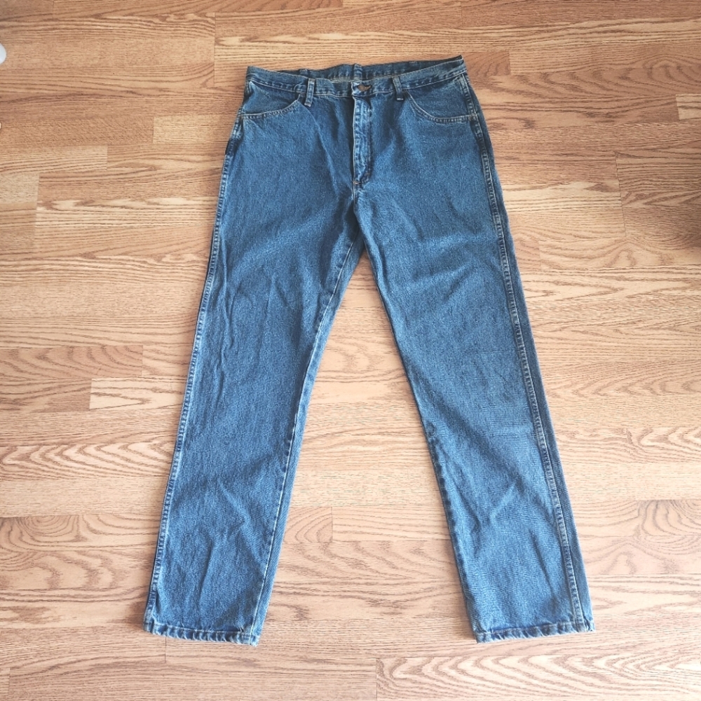 NWT Rustler by Wrangler Classic Blue Men's Jeans, Size 38x34